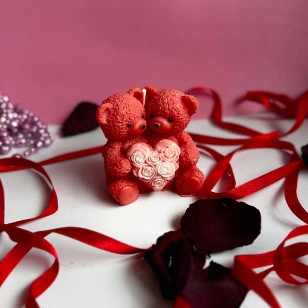 Świeca „Para misiów”, czerwona